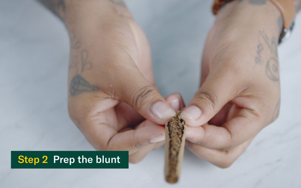 how to roll a blunt