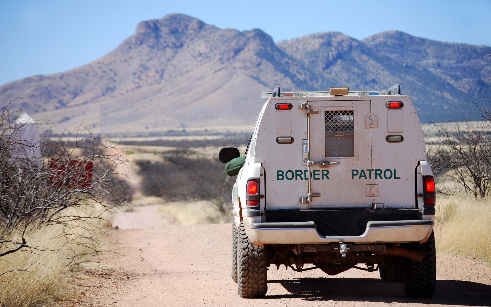ICE Uses a Cannabis Misdemeanor To Arrest, Deport