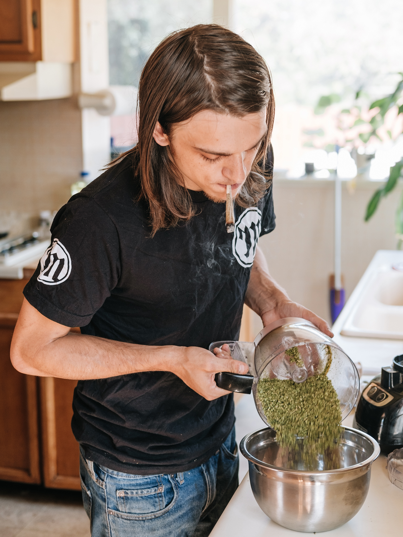 Tony Greenhand: A Day in the Life of the World's Greatest Joint Roller | Leafly