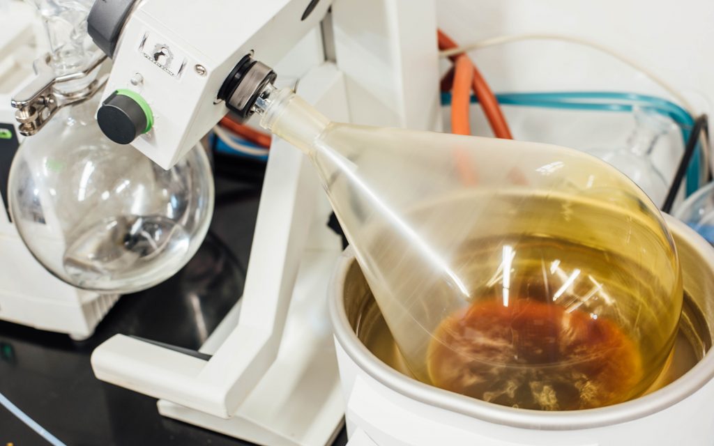 Heylo's cannabis extraction process: refining cannabis oil