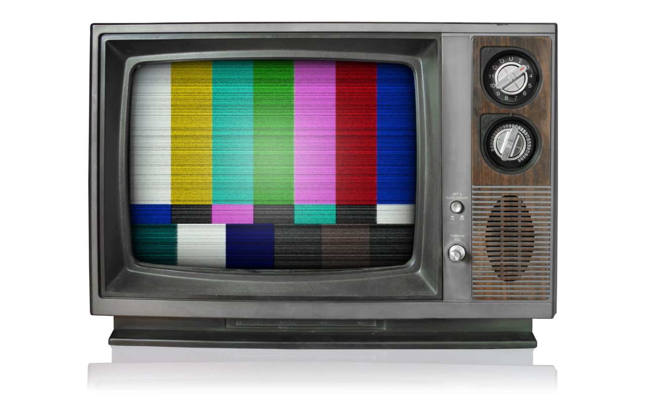 Vintage TV with no signal bars