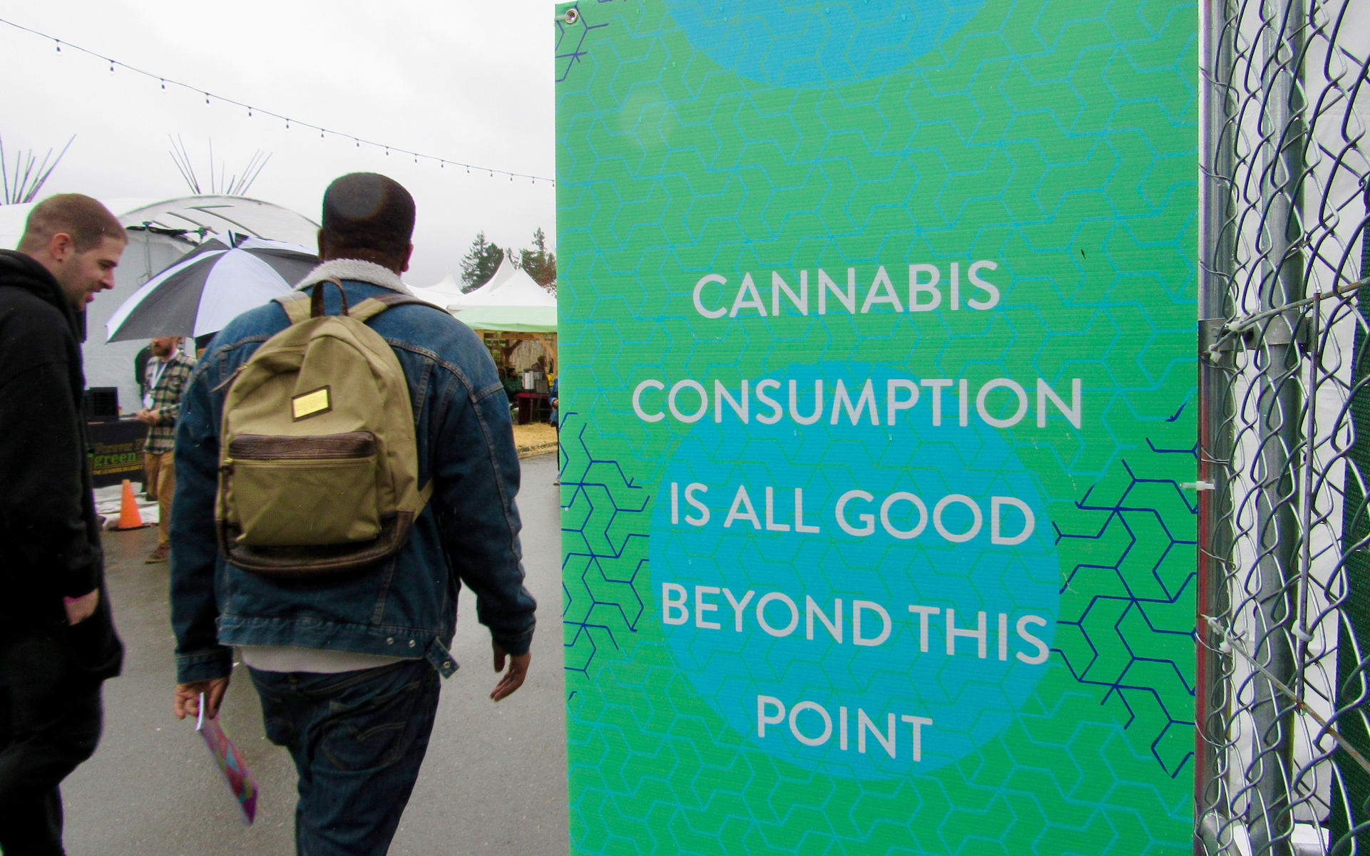 The Emerald Cup featured the world’s largest on-site consumption area and farmer’s market. (David Downs/Leafly)