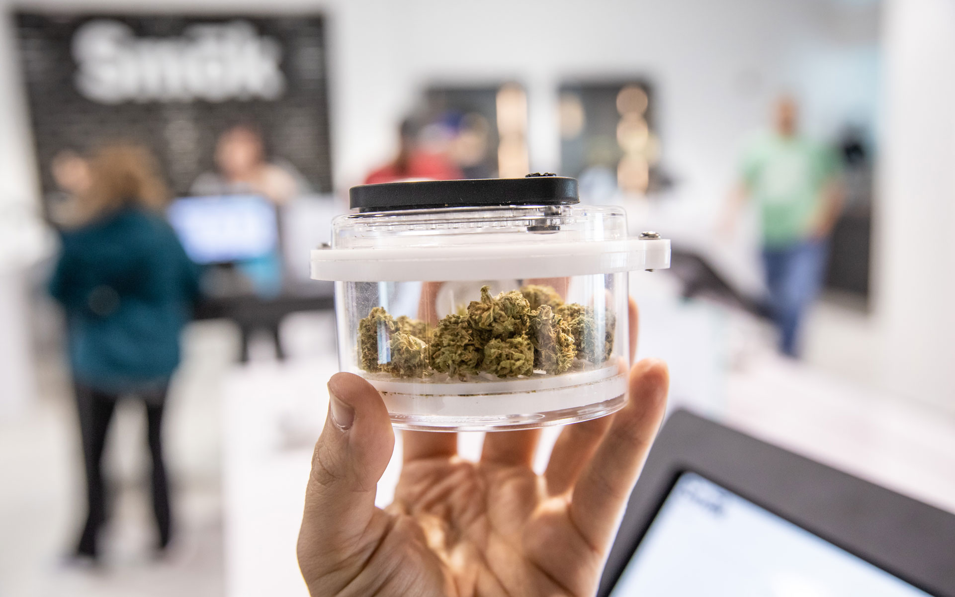 Smōk cannabis store ajax ontario