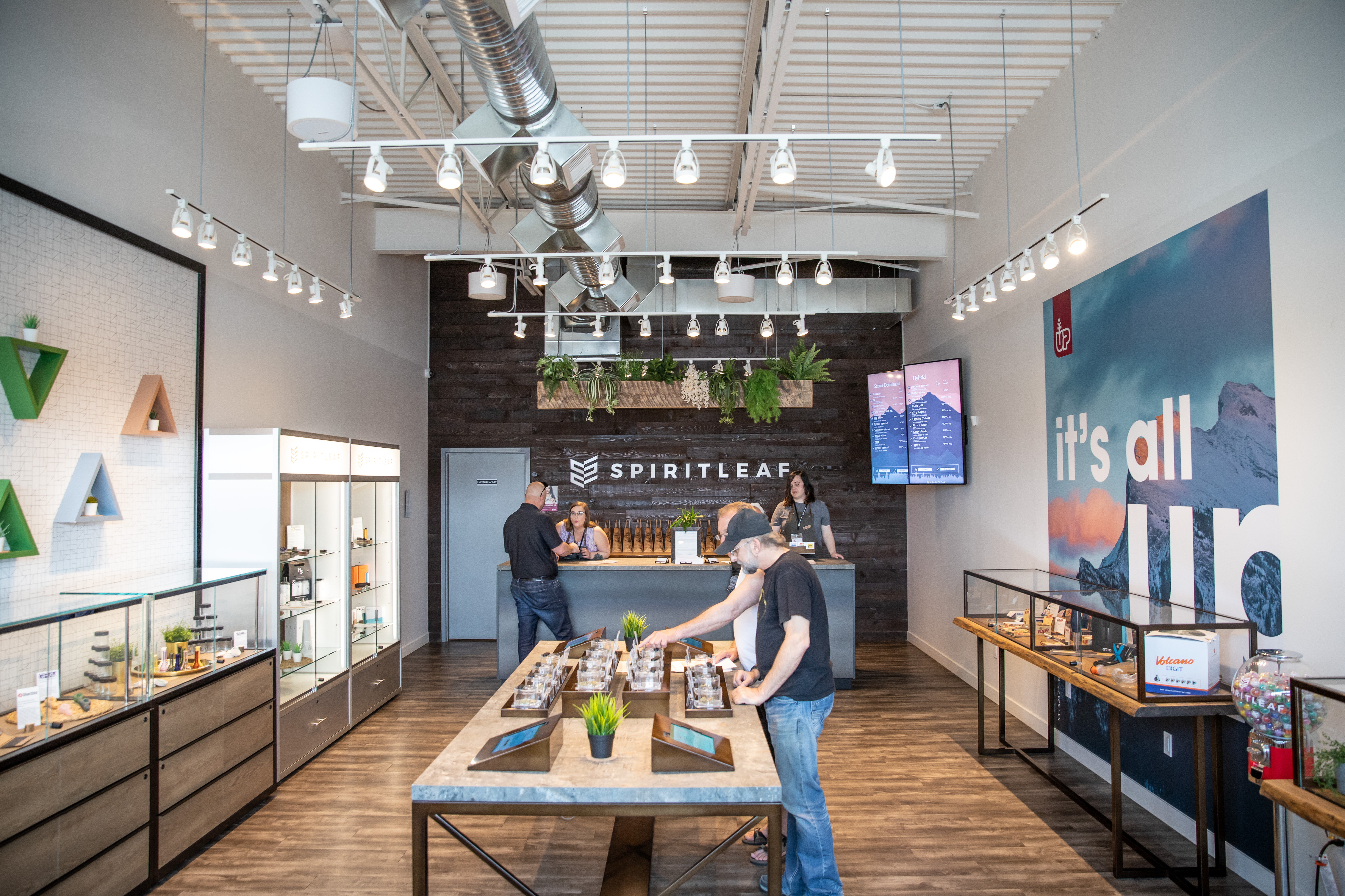 spiritleaf retail store