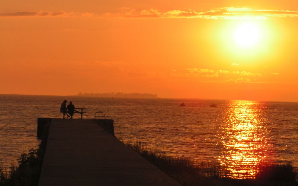 sauble beach ontario sunset